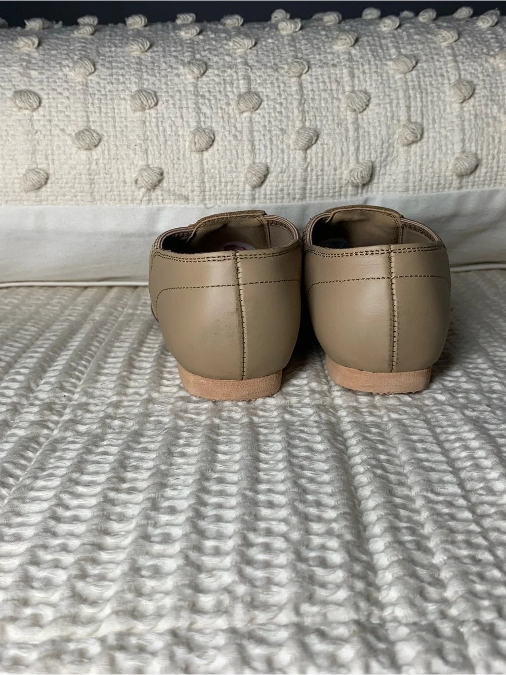 Slip-On Kids Leather Jazz shoes in Taupe